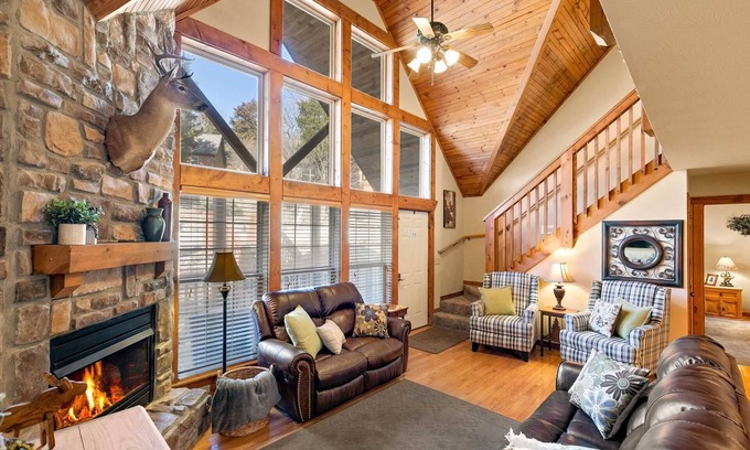 Branson West Cabin | Stonebridge Lodge #56 - 4 Bedroom with Private Grills! Right by SDC, Private Lake! | 56