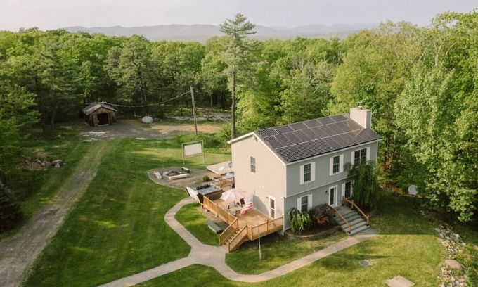 Kerhonkson Cottage | Stony Kill Ranch - Bohemian Paradise on Minnewaska