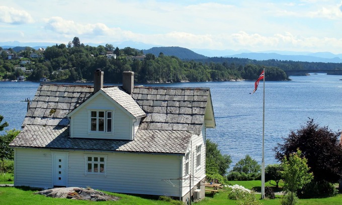 Lysekloster House | Strøneneset by Interhome