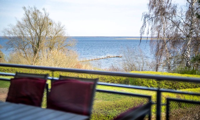 Muritz Apartment | Strandhaus 2 OG in Röbel