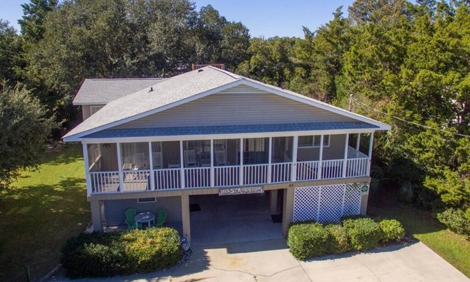 North Litchfield Beach House | Strandhaus, Pet Friendly, Short Walk to Beach