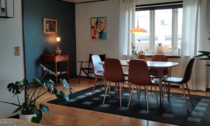 Oster Hurup House | Strandhuset in Øster Hurup - in town, by the beach