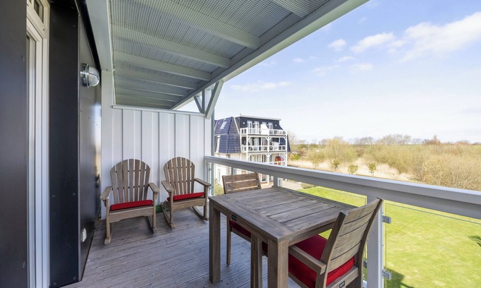 Wremen Apartment | Strandnahe Ferienwohnung mit Sauna und Schönem, Überdachten Balkon mit Ausblick