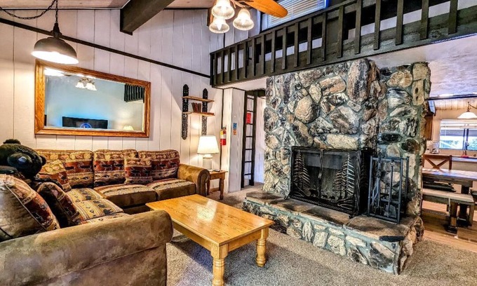Big Bear Lake Condo | Stress-Free With Private Spa Townhouse at the Base of Snow Summit Ski Resort!