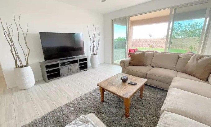Tucson House | Striking 4 BD, 3 BA New Home Has It All