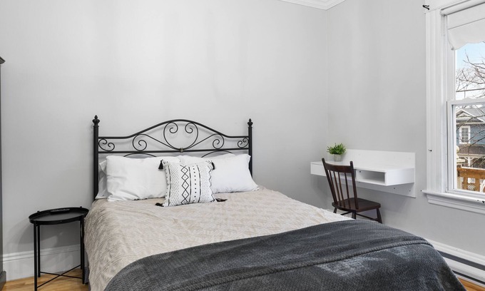 Moncton Apartment | Studio 4 ~ Cozy1BDRM, Private Bath, Downtown Moncton