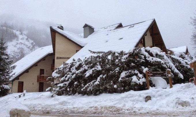 Valloire Apartment | STUDIO 4 pers. South-facing with balcony 06 29 18 10 97