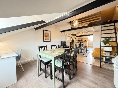 Oullins Apartment | Studio 4 personnes à 3 min du Metro B - Aux portes de Lyon