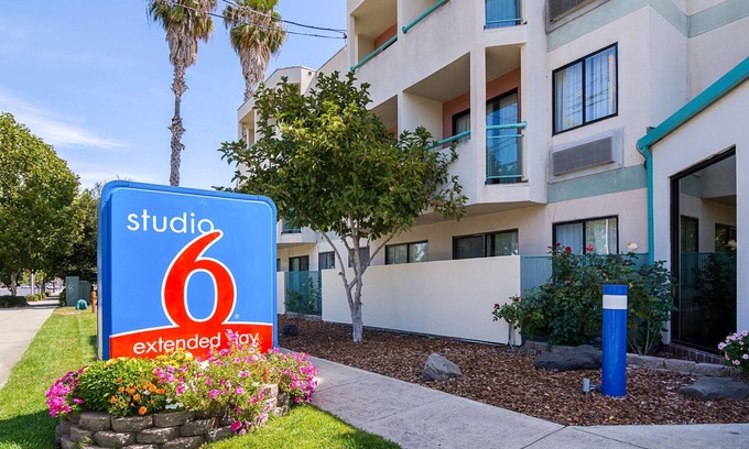 Concord Hotel | Studio 6 Concord, CA