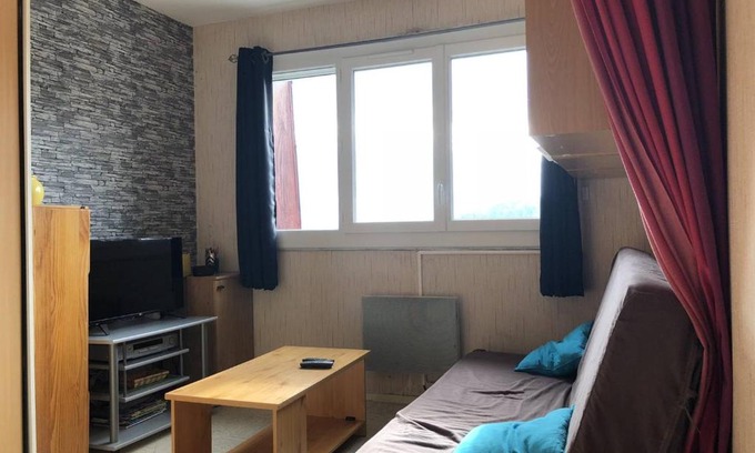 Arette Apartment | Studio 6 pers, à côté des pistes, parking & ascenseur, casier à skis, proche commerces - FR-1-602-101