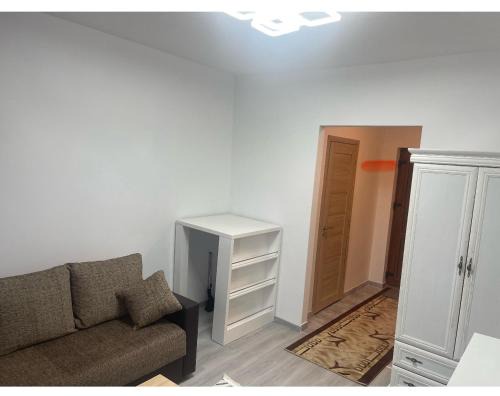 Falticeni Apartment | Studio 67
