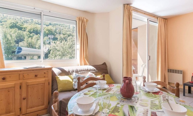 Briancon Apartment | Studio alcove near cable car in Briançon, balcony, ideal 2-4 pers