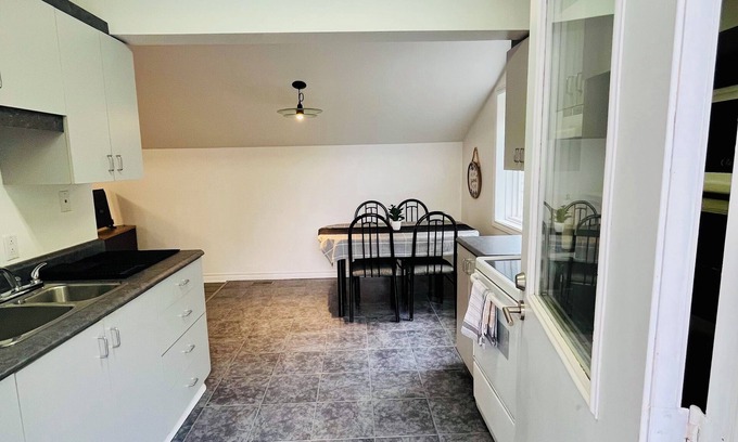 Sudbury Apartment | Studio apartment on the lake