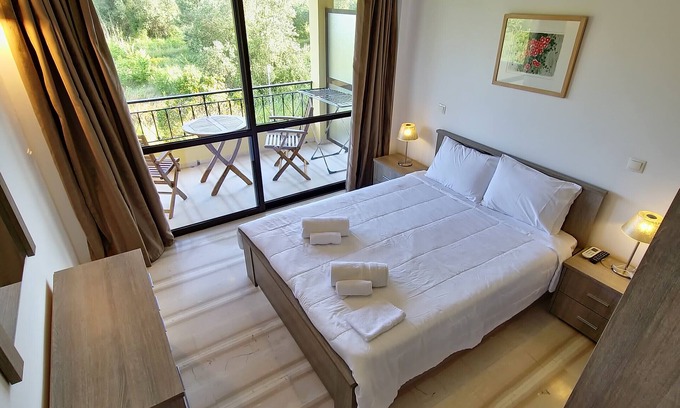Melikia Apartment | Studio Apartment 'Alexandra Studio 10' with Private Balcony & Wi-Fi