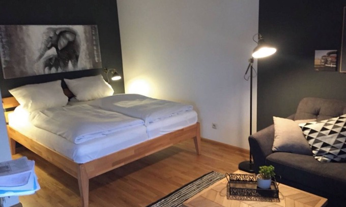 Bad Krozingen Apartment | Studio Apartment '1 Zimmer Appartement 28' with Balcony and Wi-Fi