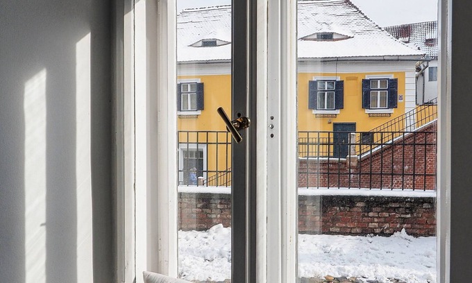 Historic Center Apartment | Studio apartment in old building - Lügenbrücke