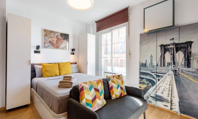 La Goleta Apartment | Studio Apartment 'La Casa De La Muralla' with Balcony, Wi-Fi and Air Conditioning