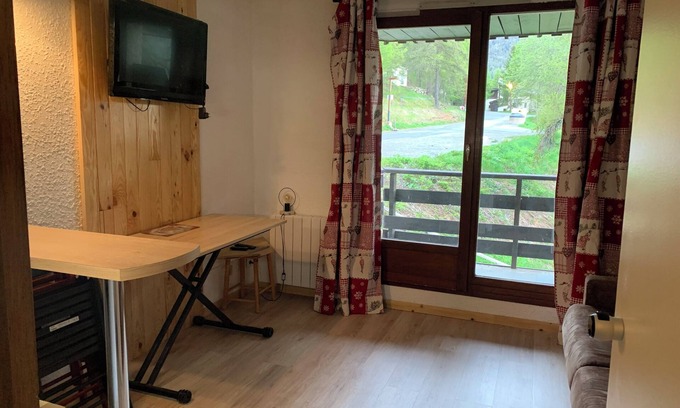 Les Orres Apartment | Studio au Calme, Centre Station
