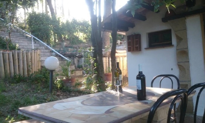 Borgo della Consolazione Apartment | Studio BUBO - Pool - Views - Art