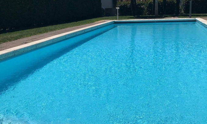 Caslano Apartment | Studio by the Pool Swisshomebnb