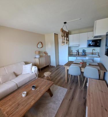 Font-Romeu-Odeillo-Via Apartment | Studio cabine 4 couchages, vue face aux montagnes