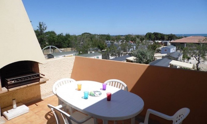 Marseillan Plage Apartment | Studio cabin mezzanine apt, 4-6 sleeps, private parking, near beach