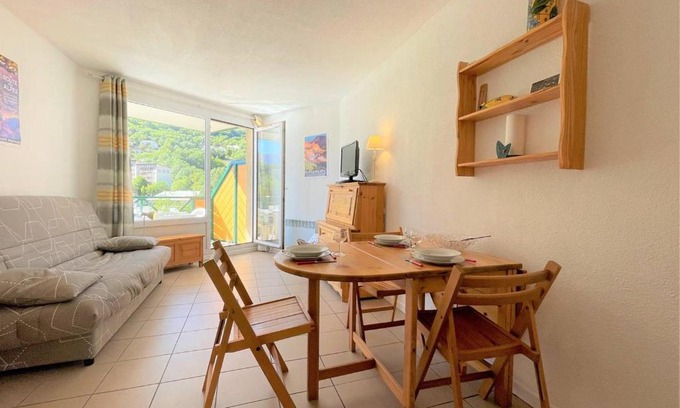 Briancon Apartment | Studio Cabine à Briançon, 27m², Balcon Sud, Vue Panoramique, Proche Commerces et Télécabine - FR-1-330C-133