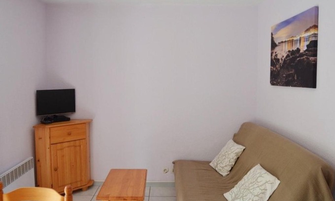 Luz-Saint-Sauveur Apartment | Studio cabine 4 pers, balcon sud, parking, prox centre Luz-St-Sauveur, proche ski et thermes - FR-1-402-72