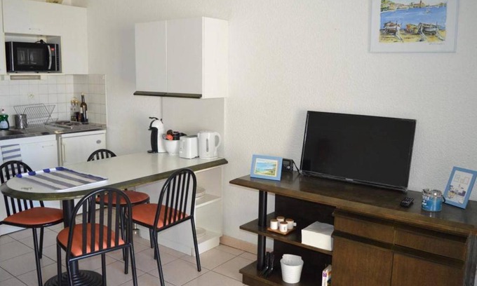 Banyuls-sur-Mer Apartment | Studio cabine 4 pers. avec terrasse et WIFI à Banyuls-sur-Mer - FR-1-225C-535