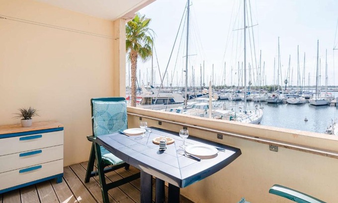 Gruissan Apartment | Studio cabine avec piscine et vue port à Gruissan - FR-1-409-199