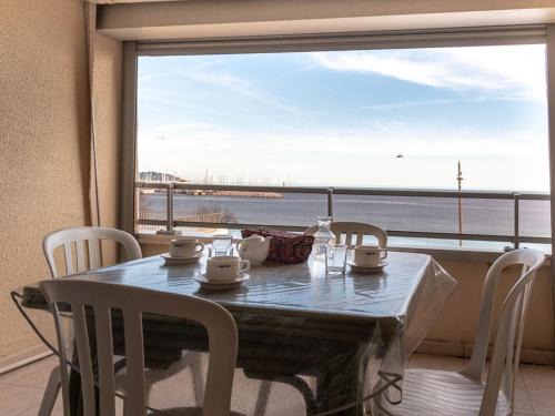 Le Lavandou Apartment | Studio cabine climatisé pour 3 avec parking privé, Le Lavandou - FR-1-803-15