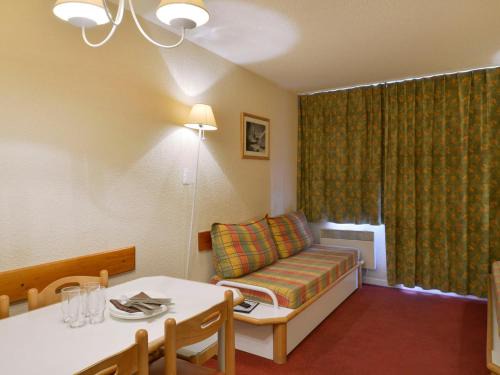 Belle Plagne Apartment | Studio cabine ski-in/ski-out, animaux admis, parking en option - FR-1-181-2211