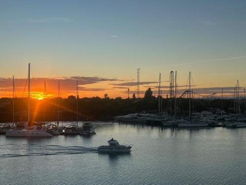 Cap d'Agde Apartment | Studio cabine vue mer Agde Ile des pecheurs
