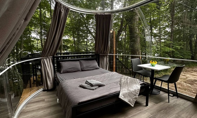 Parry Sound Apartment | Studio Capsule House in Parry Sound #32