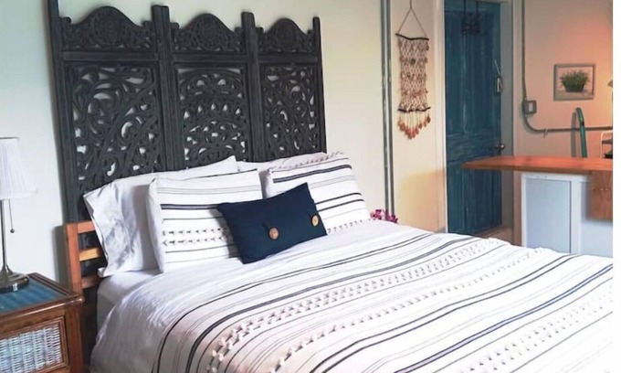 Lake Worth Apartment | Studio/clean/cozy. 3 min 2 beach Lake Worth Beach