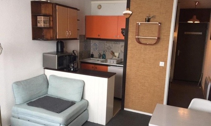 Arette Apartment | Studio confortable pour 4 avec ascenseur et balcon à Arette - FR-1-602-96