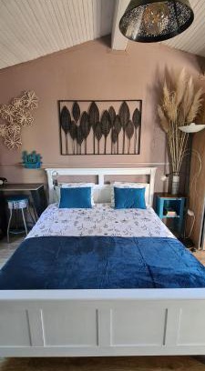 Claviers Apartment | Studio de charme + terrasse : Verdon, lac, plages