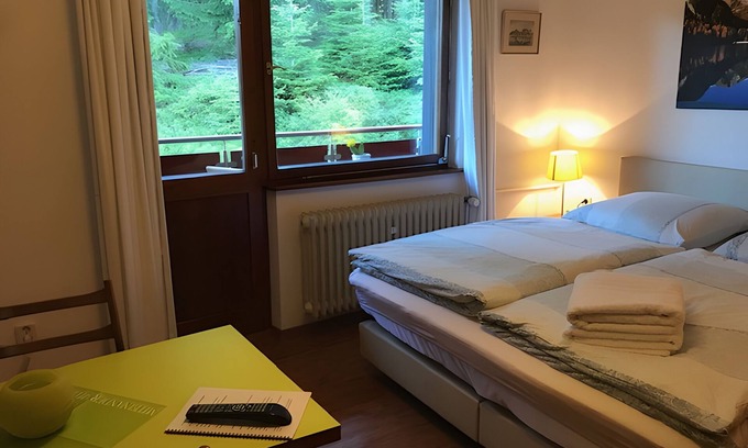 Hierholz Apartment | Studio '4' with Shared Terrace, Balcony and Wi-Fi