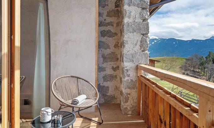 Velturno Apartment | Studio 'Dietrichhof Pavilion Air' with Mountain View, Shared Terrace and Wi-Fi