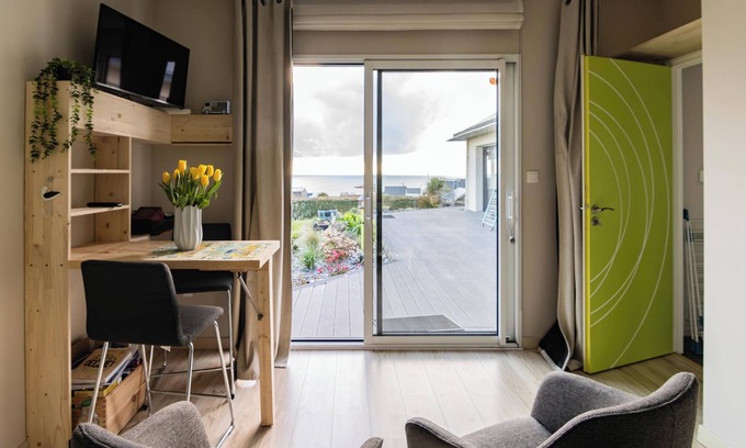 Plouarzel Apartment | Studio Face à la mer D'iroisevue Imprenable sur les Iles , à 300m de la Plage !