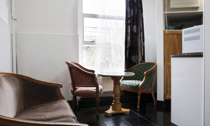 Islington Apartment | Studio Flat 8 near Kings Cross and Camden Market