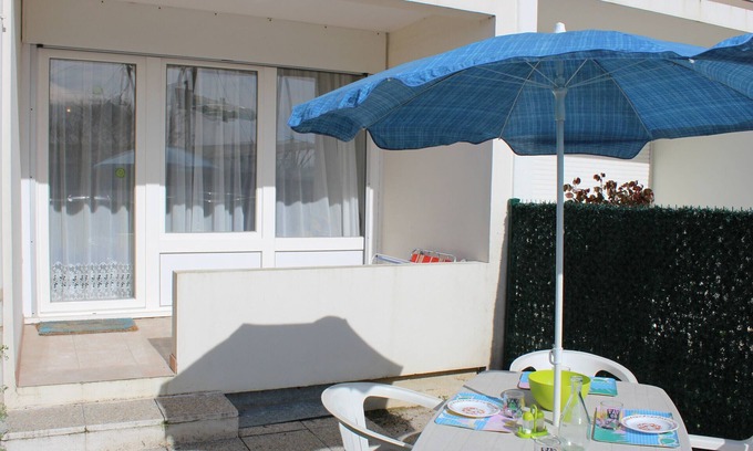 Port District Apartment | Studio for 4 with Wifi & Pets in Châtelaillon-Plage