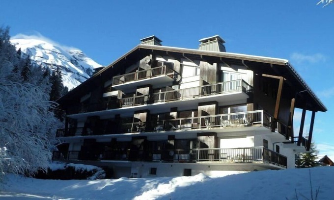 Les Contamines-Montjoie Apartment | Studio 275 south-facing, 4-minute walk (Lay gondola) heated indoor pool