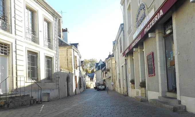 Azay-le-Rideau Apartment | Studio - Heart of town - Azay le Rideau