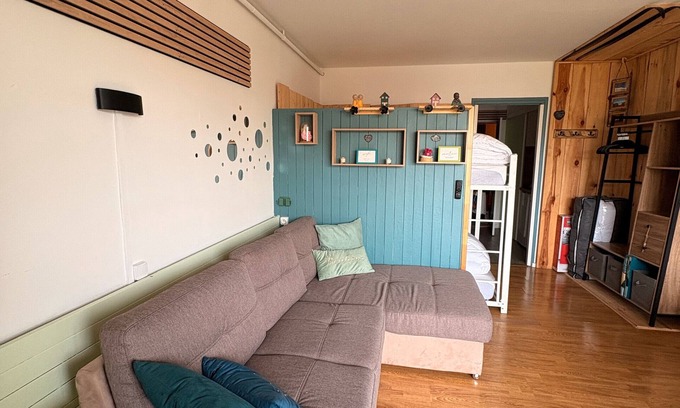 Saint-Etienne-en-Devoluy Apartment | Studio 'Le 28' with Mountain View, Balcony and Wi-Fi