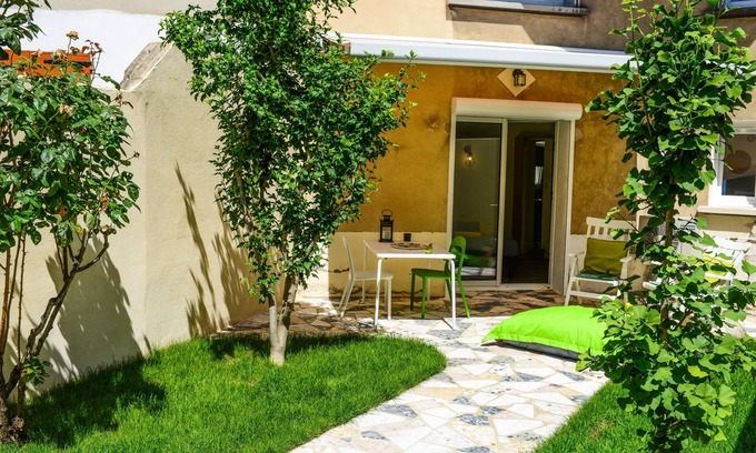 Avignon Apartment | Studio "les Hortensias"