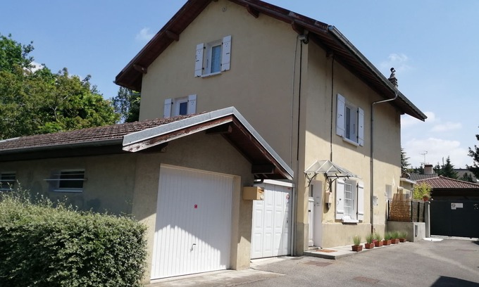 Gaillard House | STUDIO NEAR CUSTOMS MOELLSULAZ GAILLARD