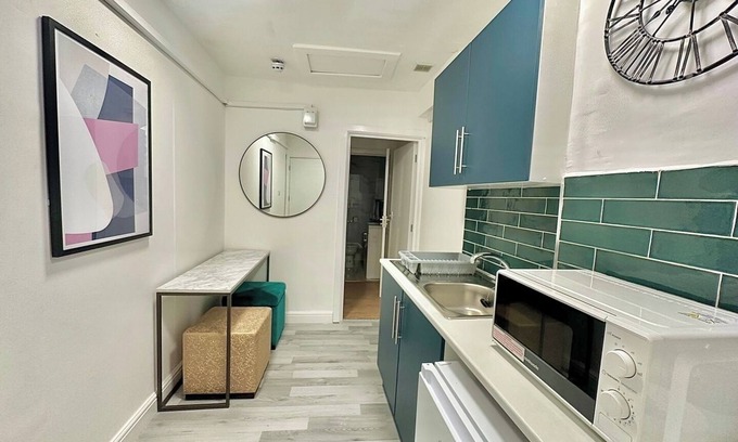 Kings Cross St. Pancras Apartment | Studio next to King Cross D