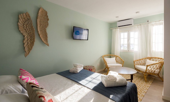 San Bartolome Apartment | Studio next to Santa Cruz quarter