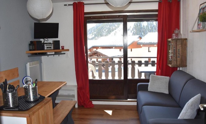 Pralognan-la-Vanoise Apartment | Studio Pralognan-la-Vanoise, 1 pièce, 4 personnes - FR-1-464-167